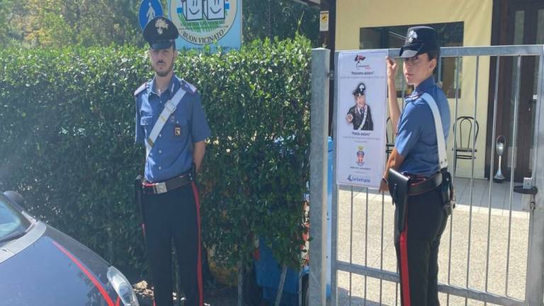Riccione, truffano due anziane rubando 2.000 euro e mezzo chilo d'oro: bloccati dai Carabinieri