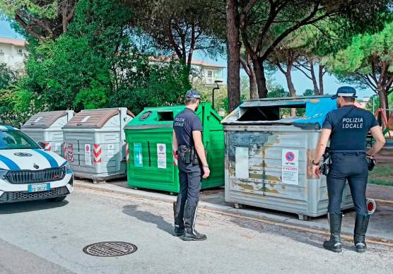 Ravenna, oltre 40 cassonetti andati a fuoco da gennaio: scoperto il giovane piromane seriale