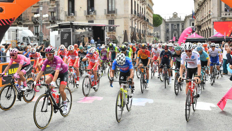 Il Giro d'Italia arriva a Cesenatico: le modifiche alla viabilità