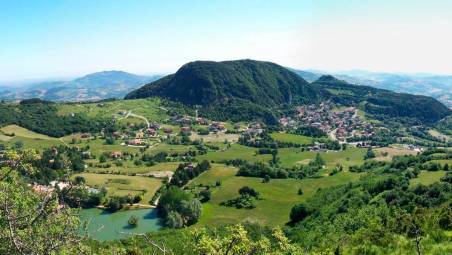Una veduta di Villagrande di Montecopiolo