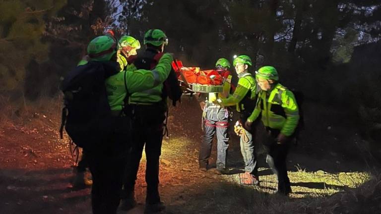 Sarsina, cade con la moto da enduro sul sentiero in Appennino: 21enne all'ospedale
