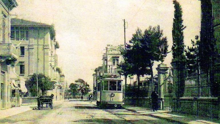 Cronaca riminese, i professionisti del borseggio sul tram elettrico