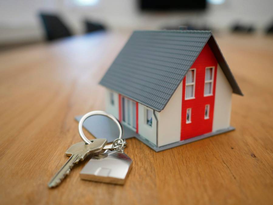 Rimini, la villa rimane intestata all’ex compagna, un 60enne non si arrende: “Verifiche della Finanza sui suoi conti”