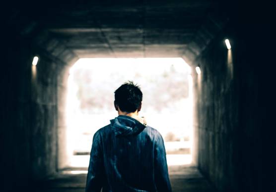 Faenza, aggressione all’uscita della scuola, arrivano i Carabinieri: minorenne denunciato