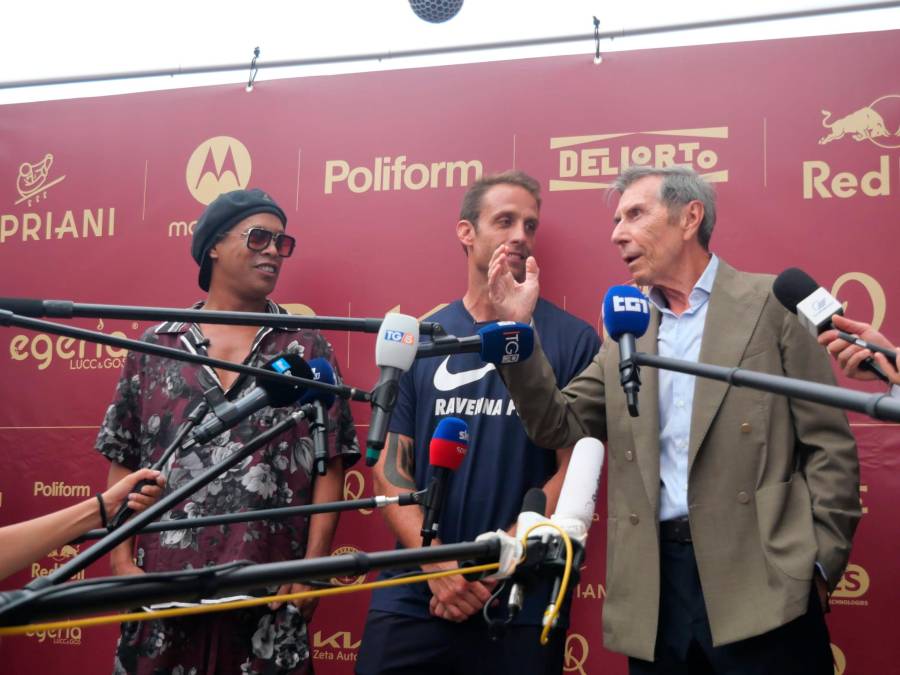 Ariedo Braida con Ignazio Cipriani e Ronaldinho (Fiorentini)