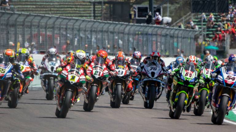 Superbike, l'asta al Gp di Imola ha portato 17.418 euro pro-Romagna