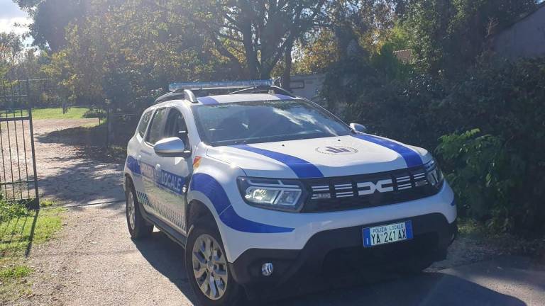 Sul posto è intervenuta una pattuglia della polizia locale