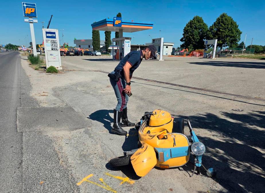 Santarcangelo, incidente: scontro tra auto e scooter, due ragazze gravi in ospedale - Gallery