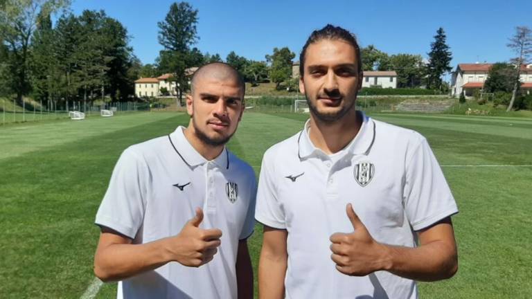 Calciomercato, anche il Cesena ufficializza Aurelio e Satalino