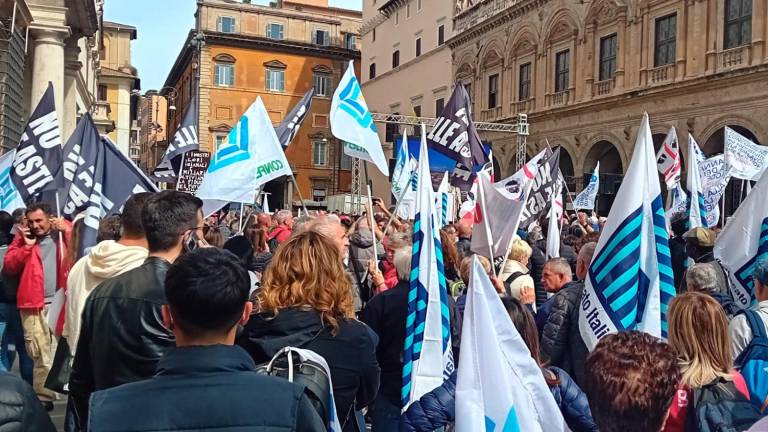 I bagnini in Romagna: «Senza una legge a giugno chiuderemo per sciopero gli stabilimenti»