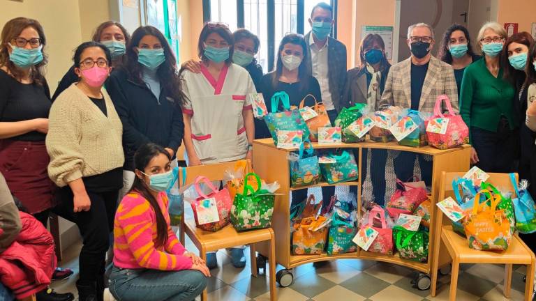 Imola, da Cna Pensionati ecco le uova di Pasqua per Neuropsichiatria Infanzia ed Adolescenza