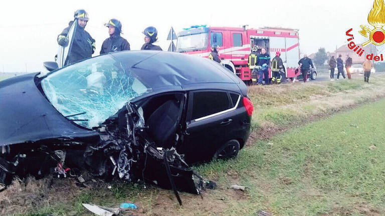 Grave una 24enne dopo l'incidente a Castel Guelfo